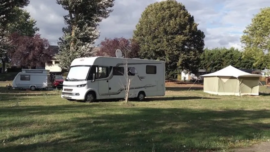 Camping Onlycamp Les Bords de Vienne