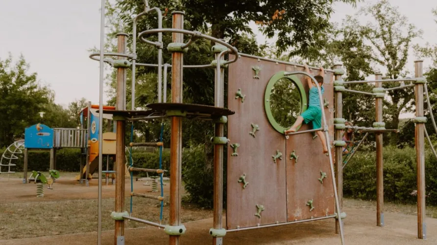 Camping Onlycamp Le Pont Romain
