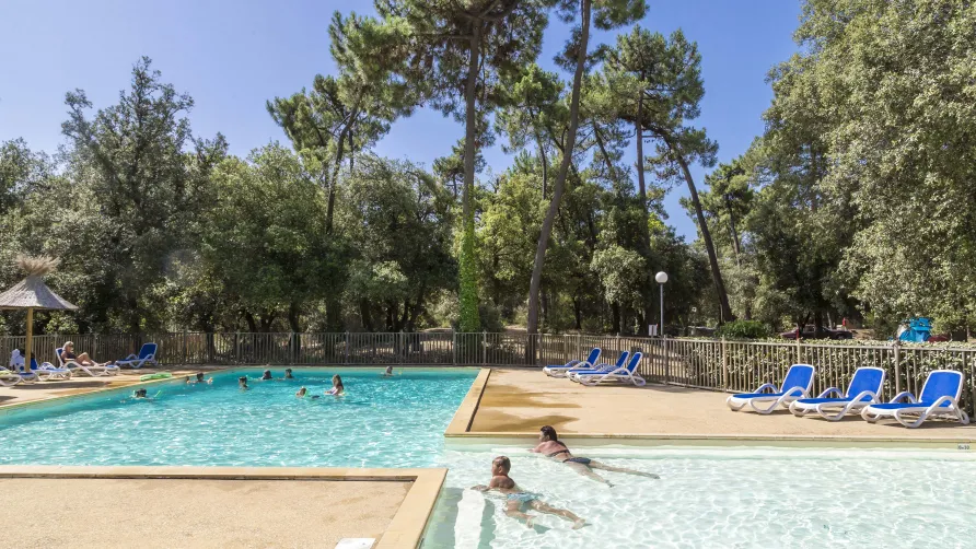 Flower Camping Monplaisir