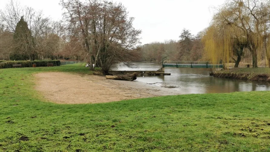 Camping Onlycamp Les Berges de l'Yonne