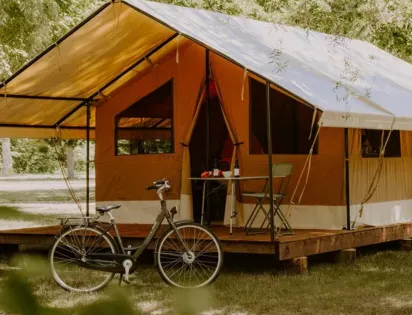 Camping Onlycamp Les Berges de l'Yonne