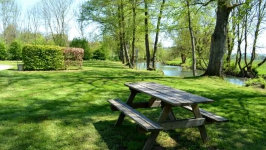 Camping Onlycamp Pesmes La Colombière