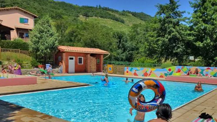 CAMPING ISERAND CALME et NATURE***