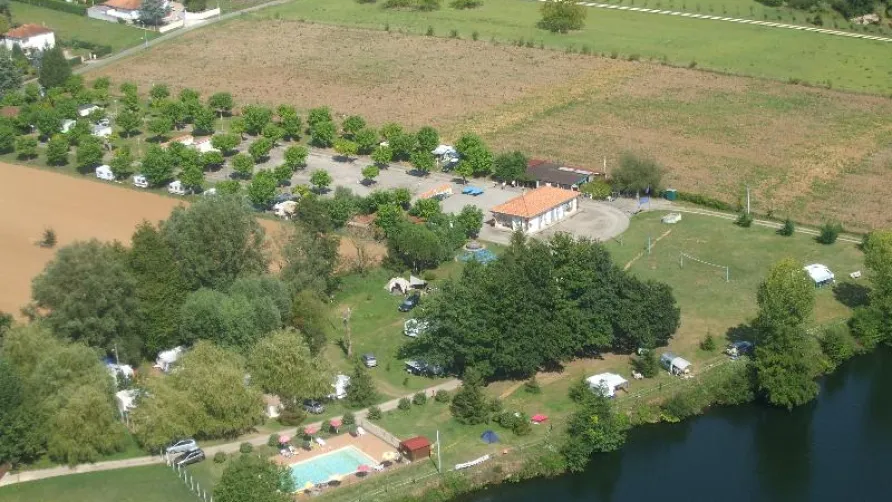 Camping Les Catalpas