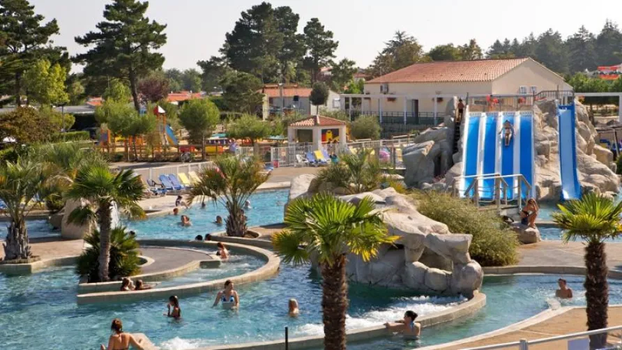 Camping Club Les Brunelles - MS Vacances