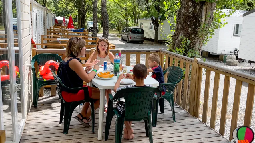 Camping Les Rives d'Auzon