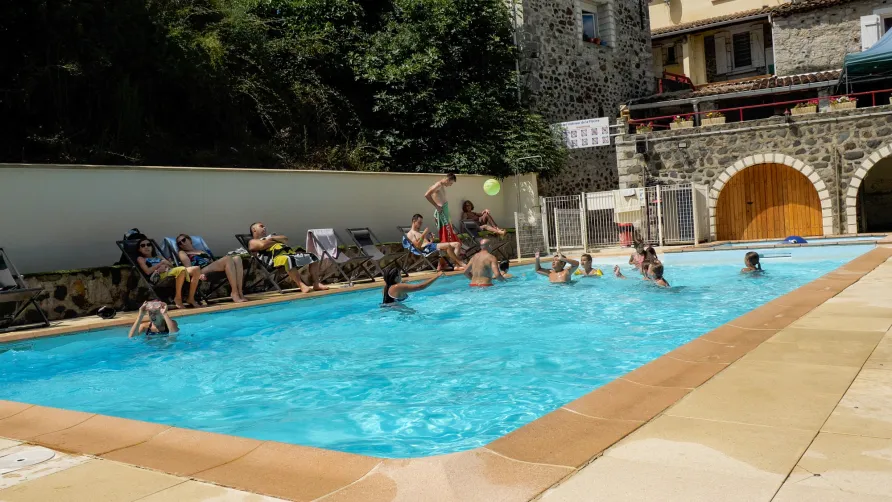 Camping Les Rives d'Auzon