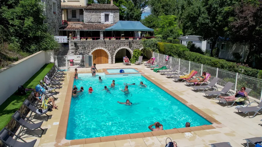 Camping Les Rives d'Auzon