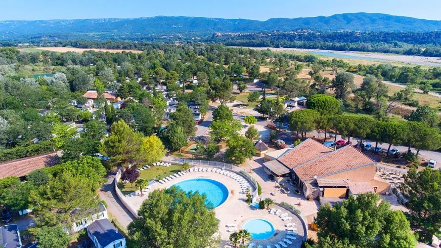 Camping Homair - Domaine des Iscles
