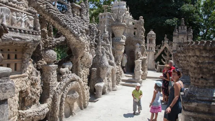 Camping Marvilla Parks - Le Château de Galaure
