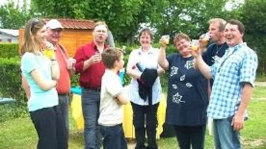 Camping LE PONT ROUGE ET LES VIGNES