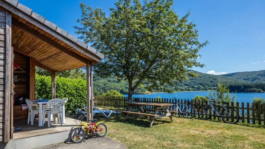 Les Rives du Lac de Laouzas