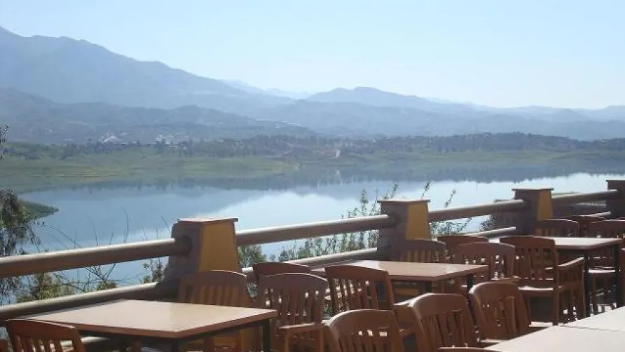 Camping Presa La Viñuela