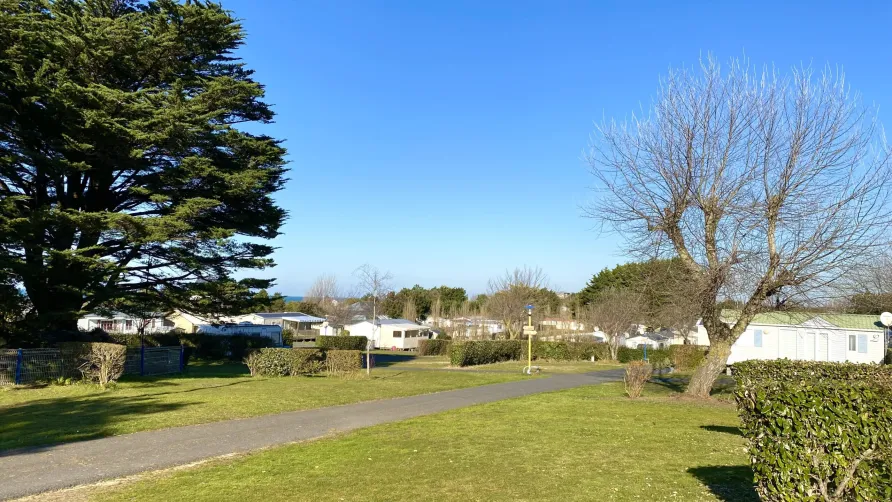 Camping Mirabel de l'Ermitage