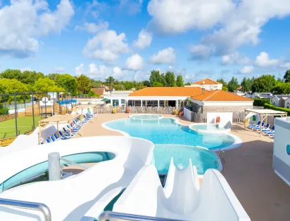Camping APV Les Aventuriers de La Calypso