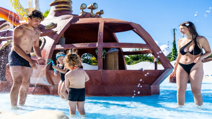 Camping APV Les Aventuriers de La Calypso