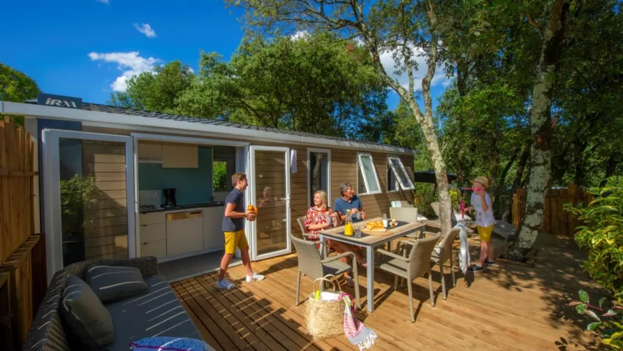 YELLOH! VILLAGE - CAMPING LES CASCADES