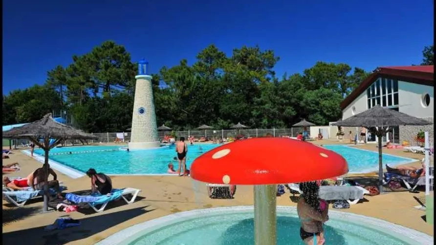 Camping Club Les Lacs