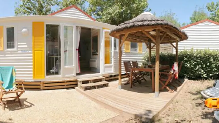 Les Méditerranées - Camping Charlemagne