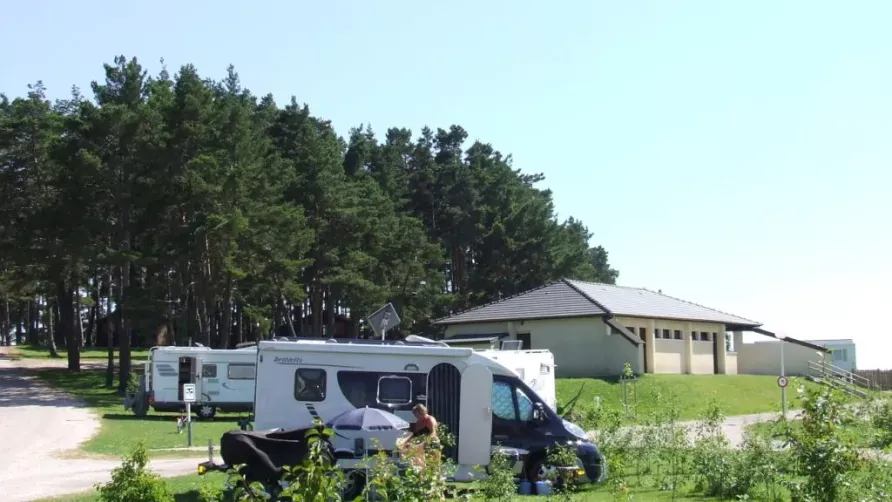 Camping Le Petit Bois***