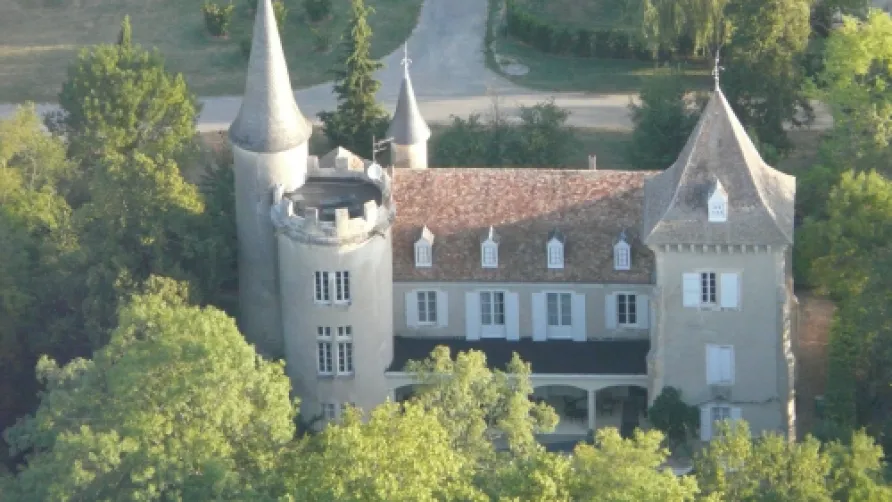 Camping Homair - Château de Fonrives