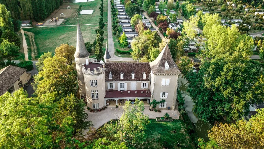 Camping Homair - Château de Fonrives