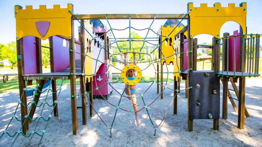 Camping Homair - Château de Fonrives