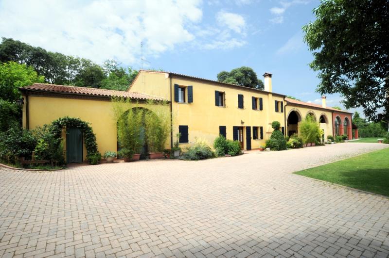Agriturismo Alba
