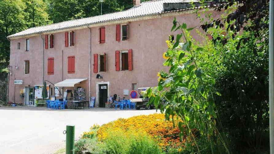 Flower Camping Le Val de l'Arre