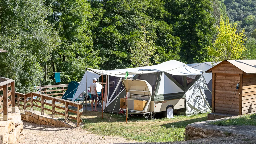 Flower Camping Le Val de l'Arre