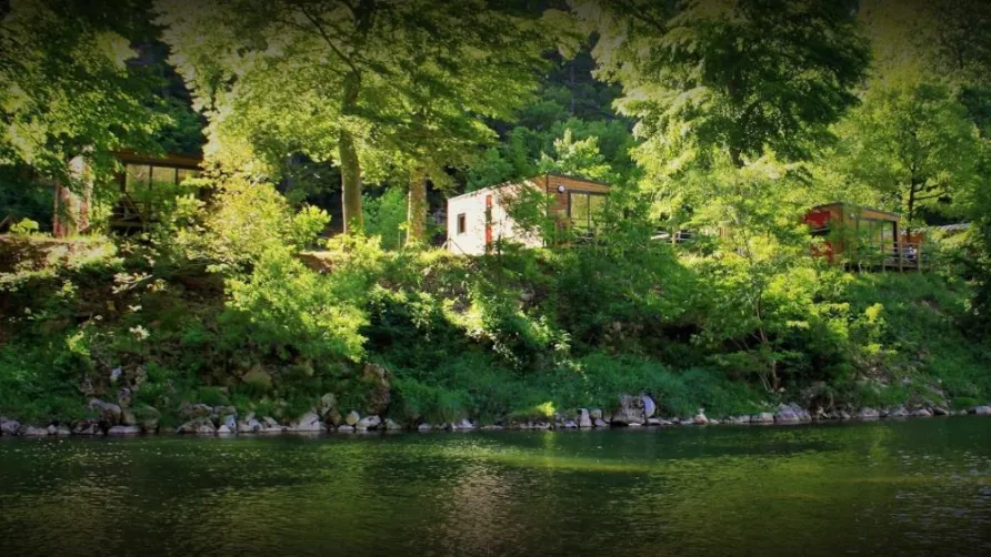 YELLOH! VILLAGE - NATURE ET RIVIÈRE