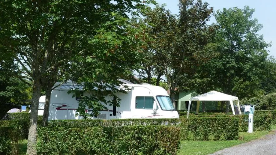 Camping de Bourbon-Lancy
