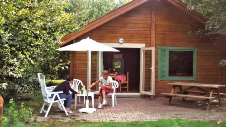 AIROTEL Camping CHÂTEAU DE CHIGY