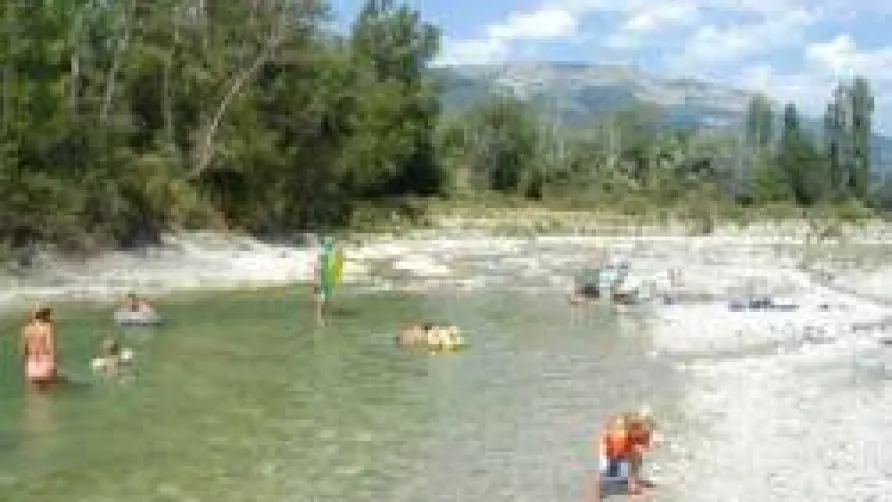 Camping L'Hirondelle France *****