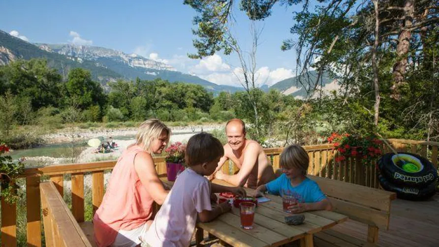 Camping L'Hirondelle France *****