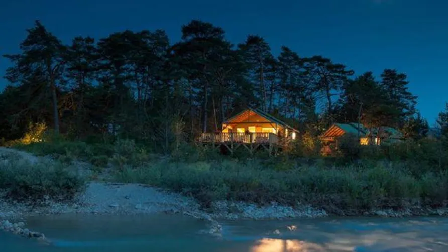 Camping L'Hirondelle France *****