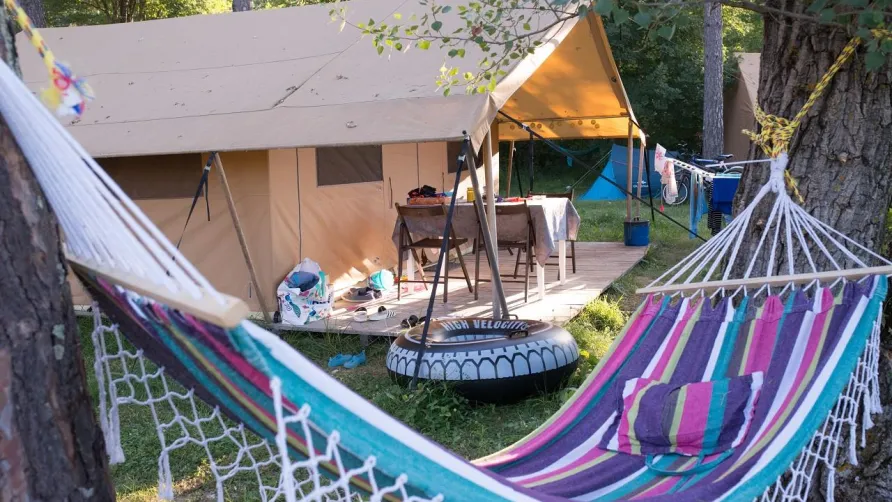 Camping L'Hirondelle France *****