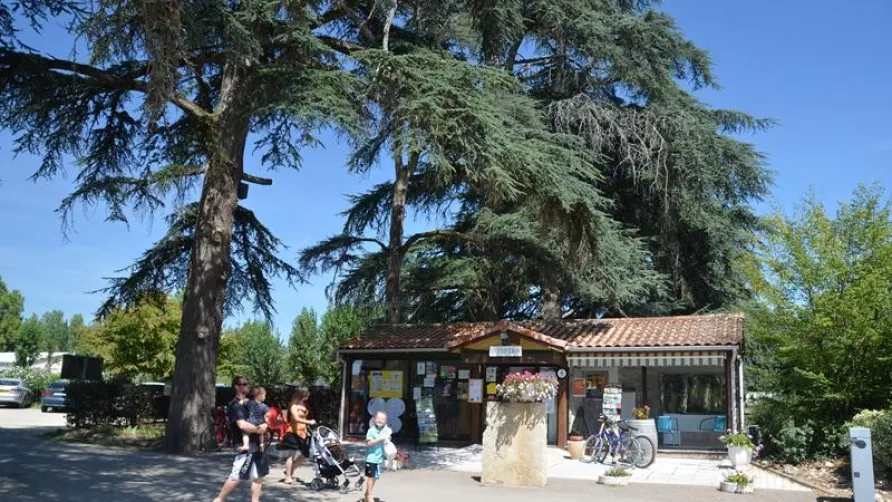 Camping du Château d'Allot