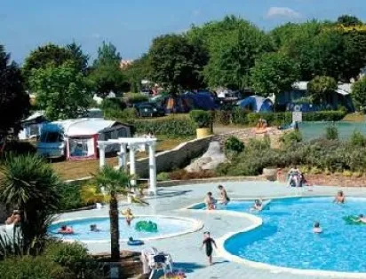 Camping Les Prés Verts Aux 4 Sardines***