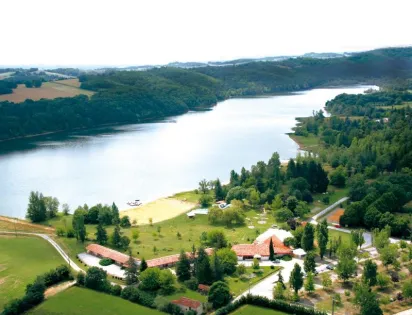 Camping LES REFLETS DU LAC