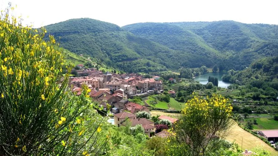 Flower Camping de la Cascade