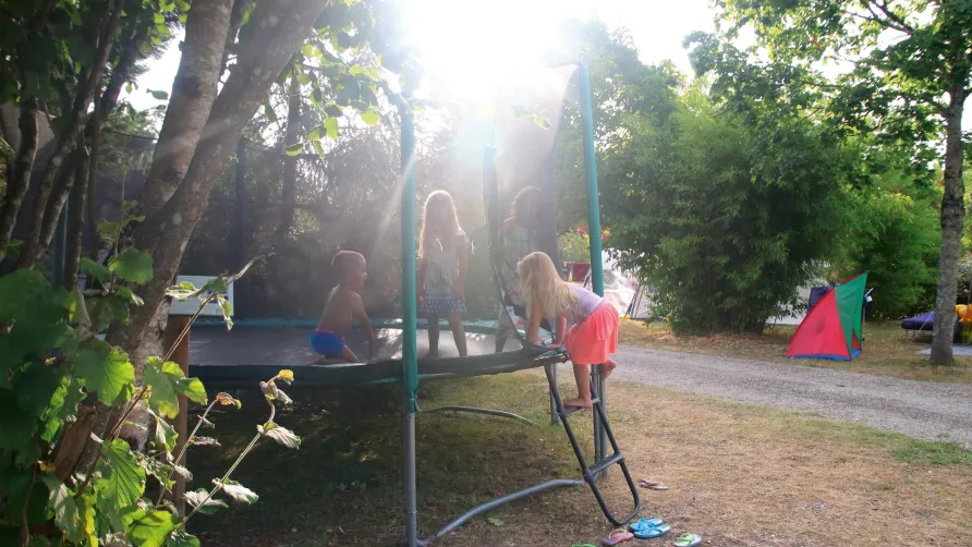 Camping FONTAINE DU ROC