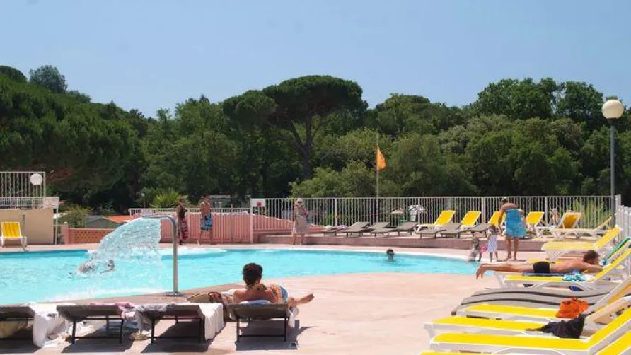 PARC SAINT JAMES GASSIN