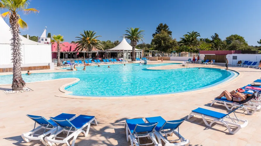 Camping-Village Marina d'Erba Rossa