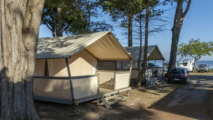 Flower Camping  Village Platin-Redoute