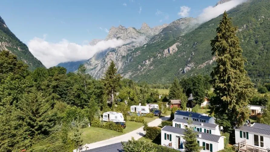 Camping Le Château de Rochetaillée