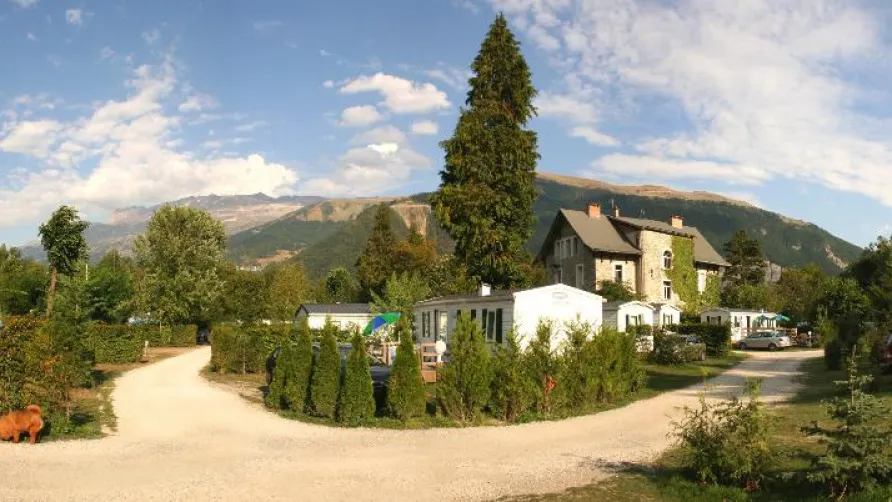 Camping Le Château de Rochetaillée