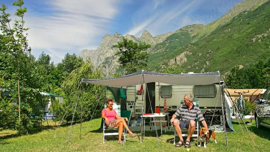 Camping Le Château de Rochetaillée