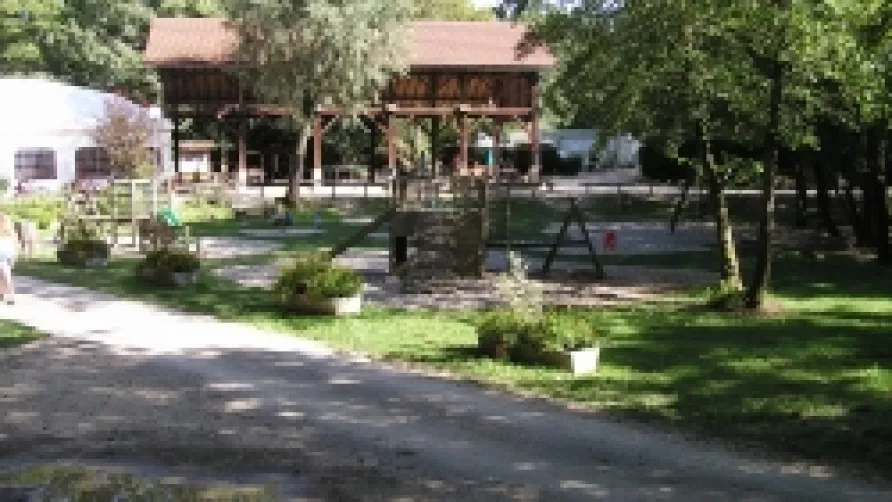 Camping Des 3 Lacs