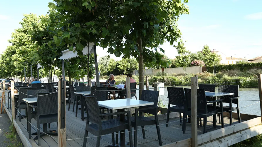 Camping les Berges du Canal